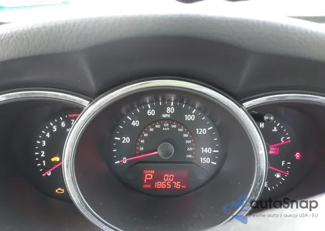 2011 Kia Sorento Ex V6 z USA, uszkodzony, nr VIN 5XYKUDA2XBG141417